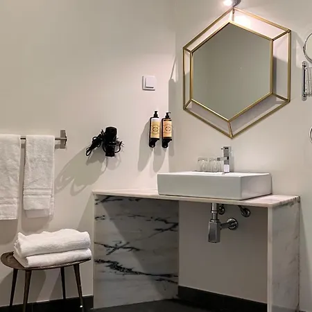 Monte Belvedere By Shiadu Otel