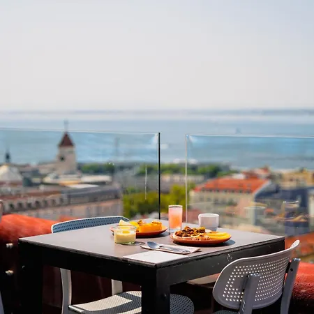 Monte Belvedere By Shiadu Lisboa